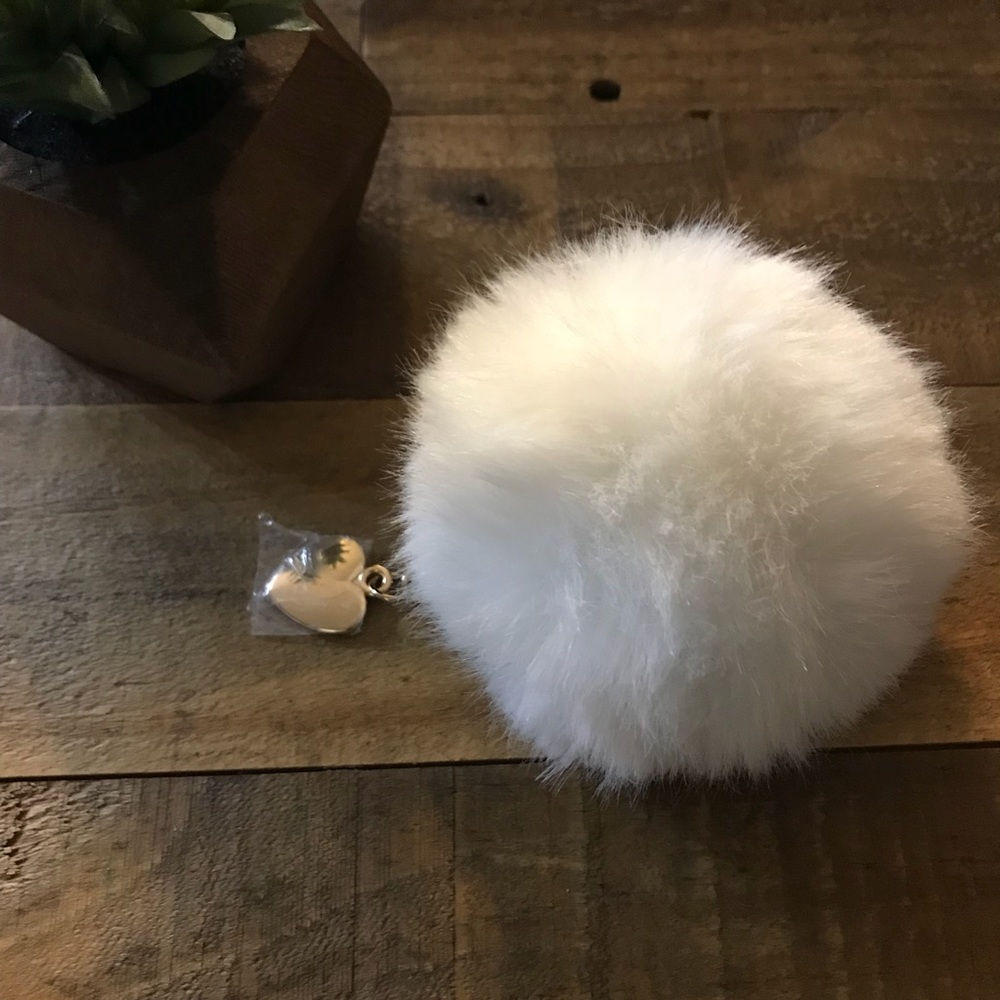 Pom Pom Key Chain White Faux Fur Purse Charm Puff - Picture 4 of 4